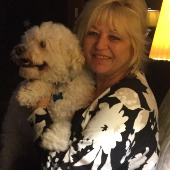 Flynn ❤️ Poshmark! Bundles too! - Picture 4 of 8